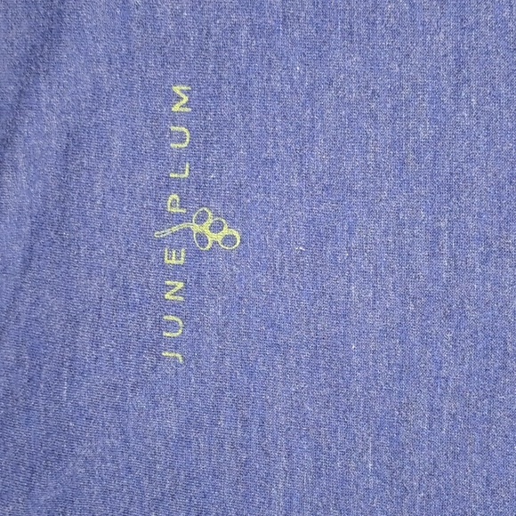 Navy blue small koi fish t-shirt - Picture 6 of 6